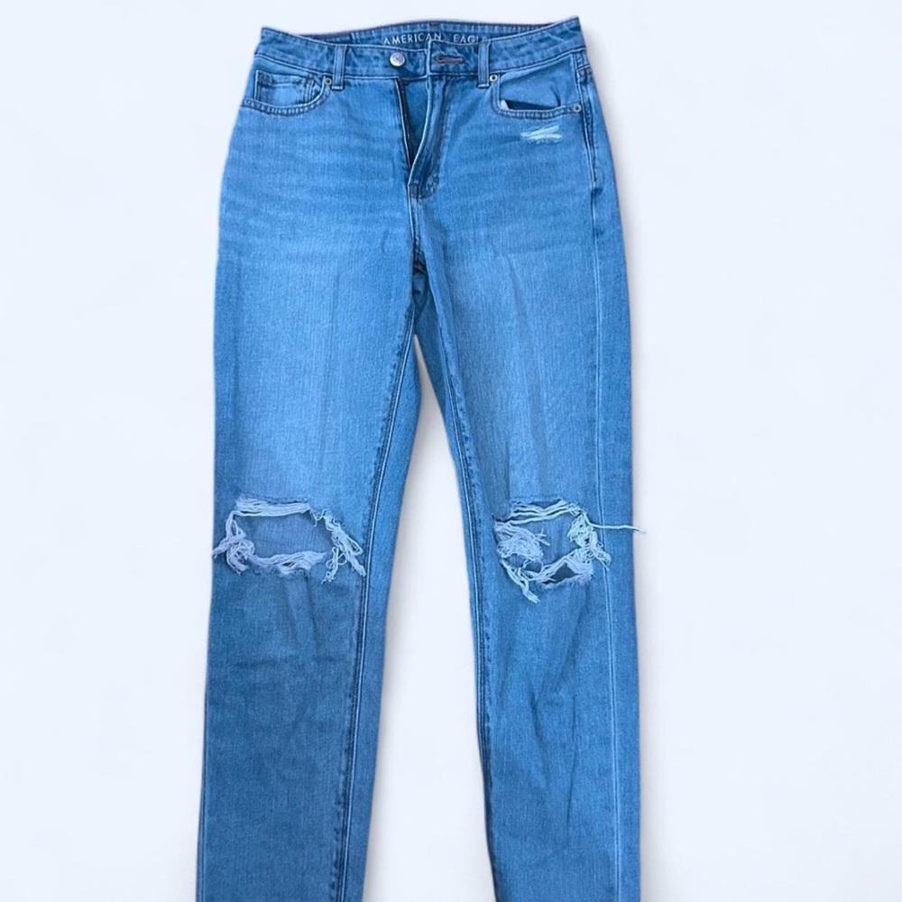 American Eagle Ripped Mom Jeans
